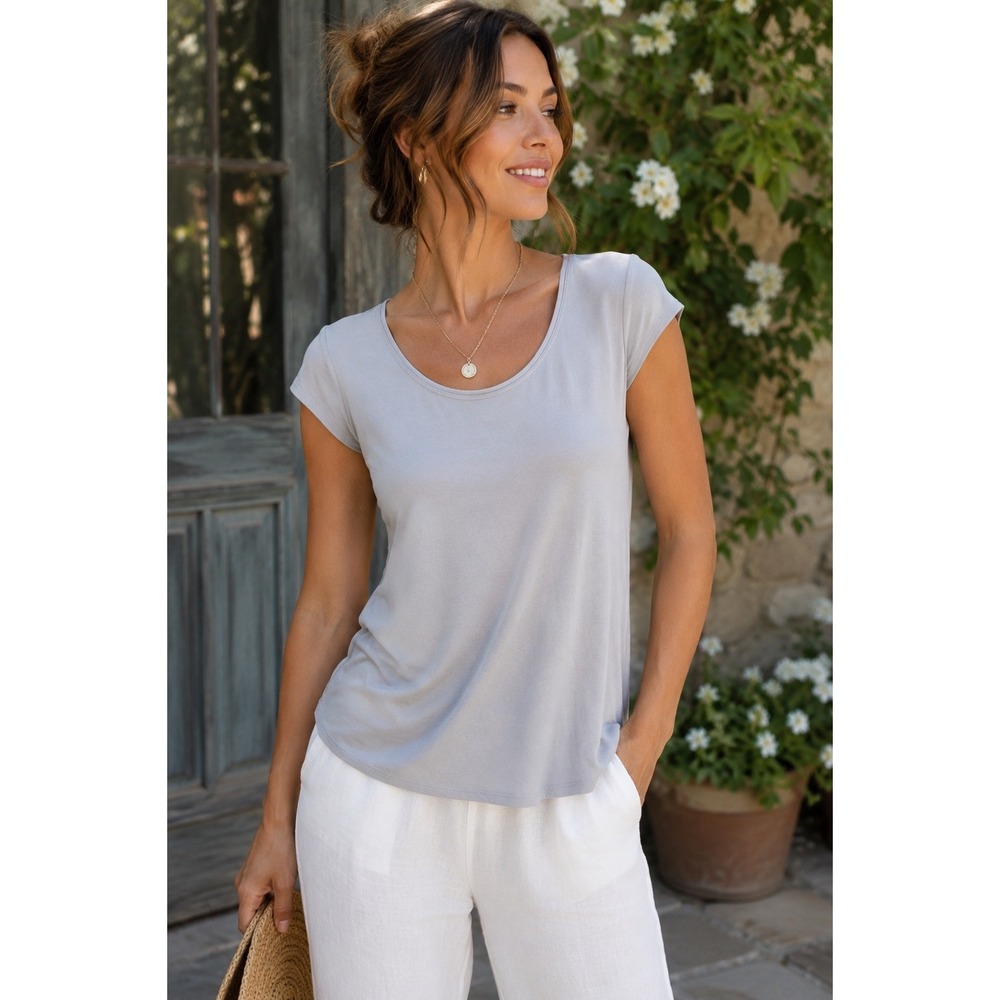 Eileen Fisher Silk Jersey Tee XS Light Gray Short Sleeve Quiet Luxury Minimalist